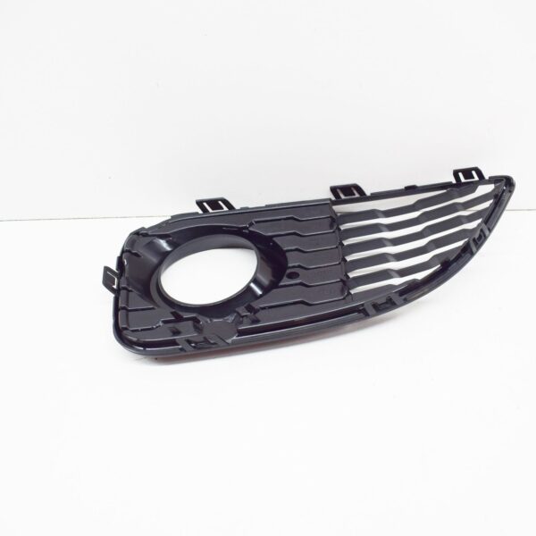 51118060282 - NEW BMW 1 F20 FRONT M BUMPER FOG LIGHT GRILLE RIGHT 51118060282 8060282