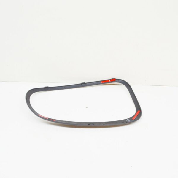 51132296300 - NEW MINI COUNTRYMAN R60 REAR RIGHT TAILLIGHT SURROUND TRIM 51132296300