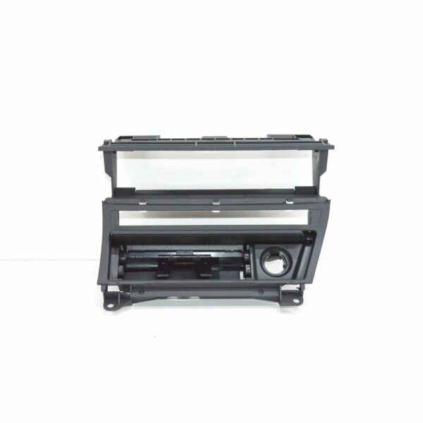 51167001409 - NEW BMW 3 E46 INSTRUMENT PANEL CENTRE RADIO MOUNTING BRACKET RHD 7001409