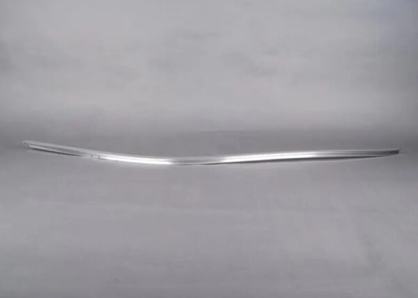 51337174387 - NEW BMW X5 E70 FRONT LEFT DOOR WINDOW FRAME TOP STRIP 51337174387 7174387