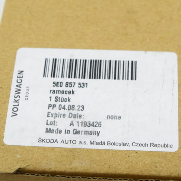 5E0857531 - NEW SKODA OCTAVIA MK3 5E LEFT MIRROR BEZEL SURROUND TRIM 5E0857531 ORIGINAL