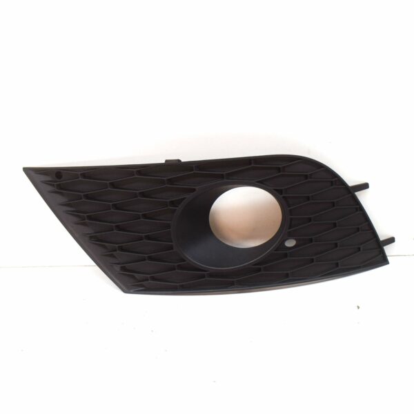 5P9853666A9B9 - NEW SEAT ALTEA XL FRONT BUMPER FOG LIGHT RIGHT GRILLE 5P9853666A9B9 ORIGINAL