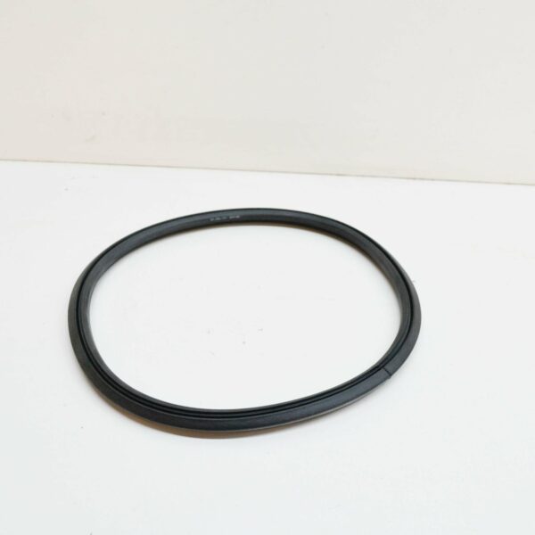 63218360083 - BMW E38 Sedan Tail Light Housing Seal 8360083 63218360083 NEW