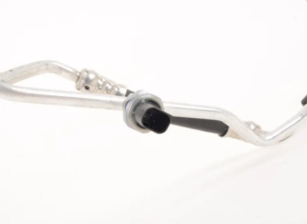 64539228234 - BMW X3 F25 A/C Hose 9228234 64539228234 ORIGINAL