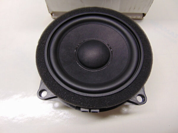 65136813105 - BMW X3 G01 Rear Mid Range Loudspeaker 6813105 65136813105 ORIGINAL