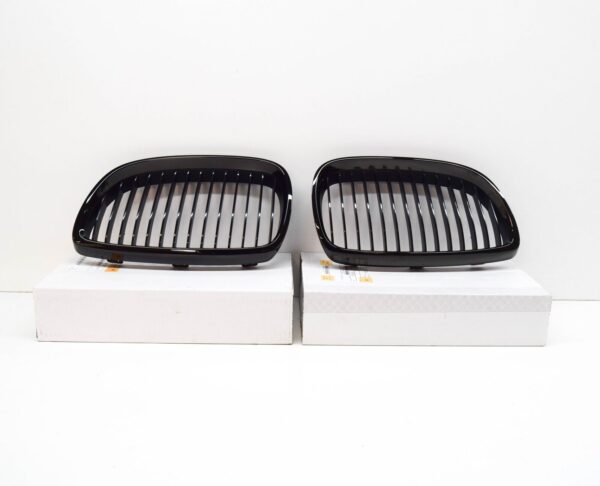 7979349 - BMW 3 E90 Front Left And Right Bumper Kidney Grille Set 7979350 7979349 NEW