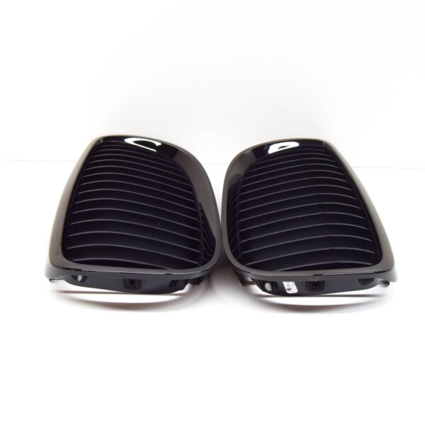 7979349 - BMW 3 E90 Front Left And Right Bumper Kidney Grille Set 7979350 7979349 NEW