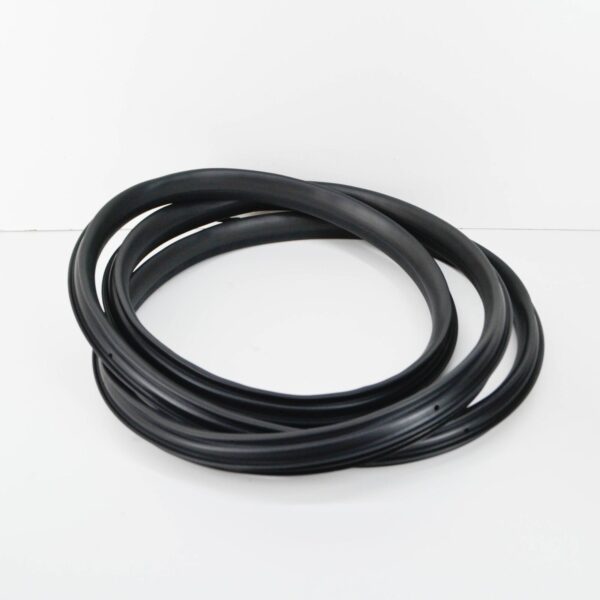8663911 - NEW VOLVO S40 MK2 FRONT DOOR SURROUND WEATHER STRIP SEAL 8663911