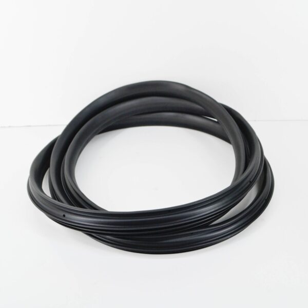 8663911 - NEW VOLVO S40 MK2 FRONT DOOR SURROUND WEATHER STRIP SEAL 8663911