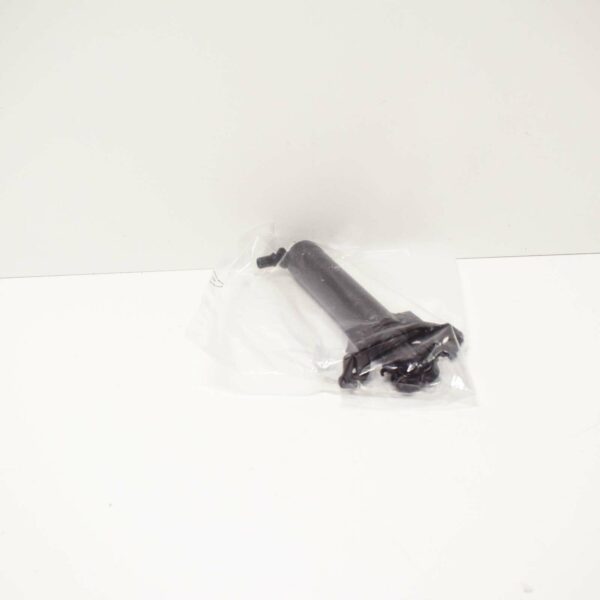 8V0955102B - NEW AUDI A3 8V RIGHT HEADLIGHT WASHER PUMP 8V0955102B