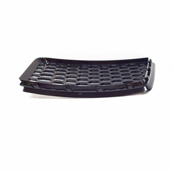 8V4807682BT94 - NEW AUDI RS3 8V FRONT BUMPER RIGHT AIR GUIDE GRILLE 8V4807682BT94