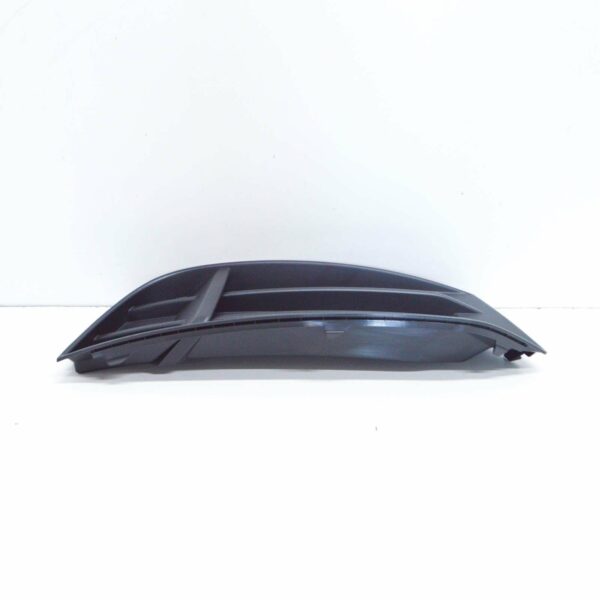 8V5807682M9B9 - NEW AUDI A3 8V FRONT BUMPER RIGHT AIR GUIDE GRILLE 8V5807682M9B9