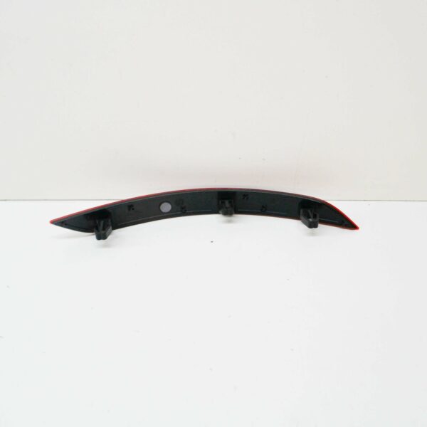 8V5945105D - NEW AUDI A3 8V REAR LEFT BUMPER REFLECTOR 8V5945105D ORIGINAL