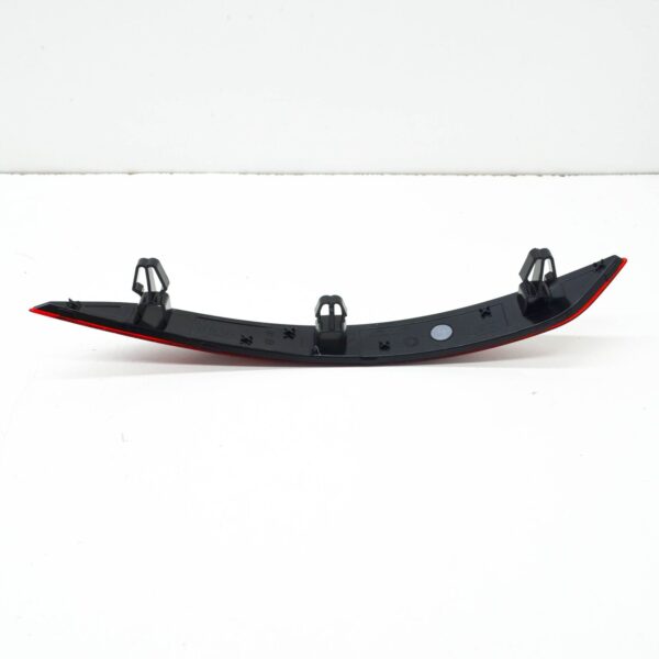 8V5945106C - NEW AUDI A3 SPORTBACK 8V REAR RIGHT BUMPER REFLECTOR 8V5945106C ORIGINAL