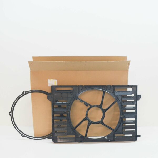8W0121207 - NEW AUDI A4 B9 ENGINE COOLING FAN RING 400W 8W0121207