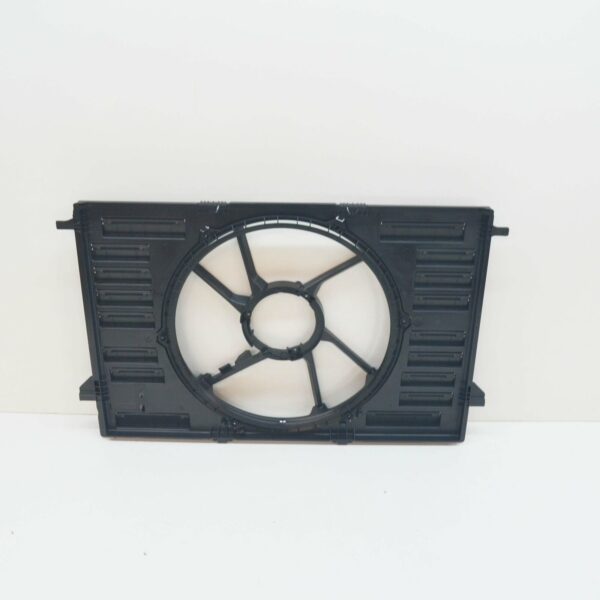8W0121207 - NEW AUDI A4 B9 ENGINE COOLING FAN RING 400W 8W0121207