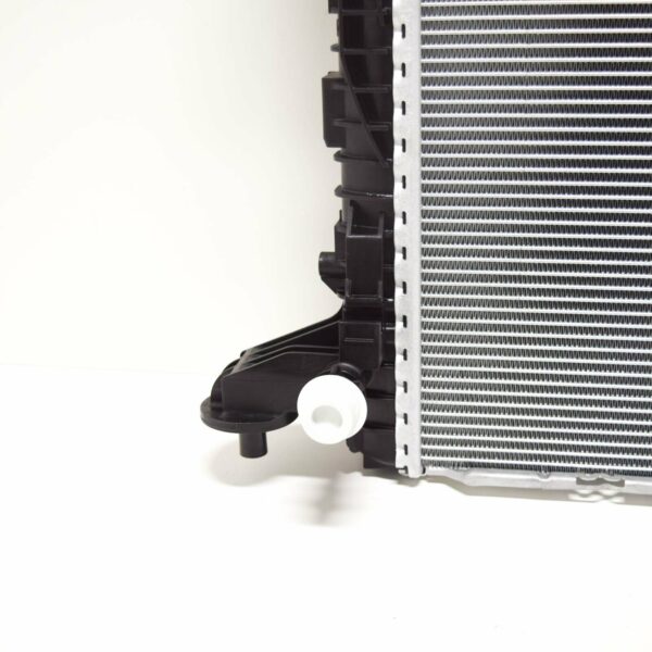 8W0121251AA - NEW AUDI Q7 4M COOLANT WATER RADIATOR 8W0121251AA
