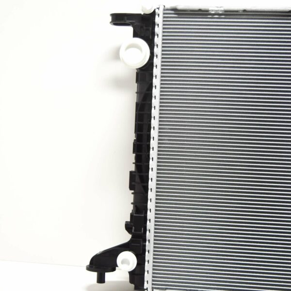 8W0121251AA - NEW AUDI Q7 4M COOLANT WATER RADIATOR 8W0121251AA