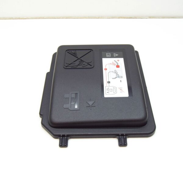 9826717980 - PEUGEOT 2008 Fuse Box Cover 9826717980 ORIGINAL