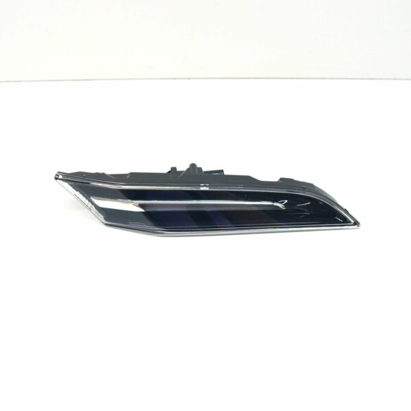 992953042C - PORSCHE 911.992 Front Right LED Turn Signal 992953042C ORIGINAL