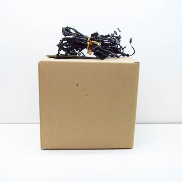 9J1915902A - NEW AUDI E-TRON GT BATTERY MODULE WIRE SET 9J1915902A ORIGINAL