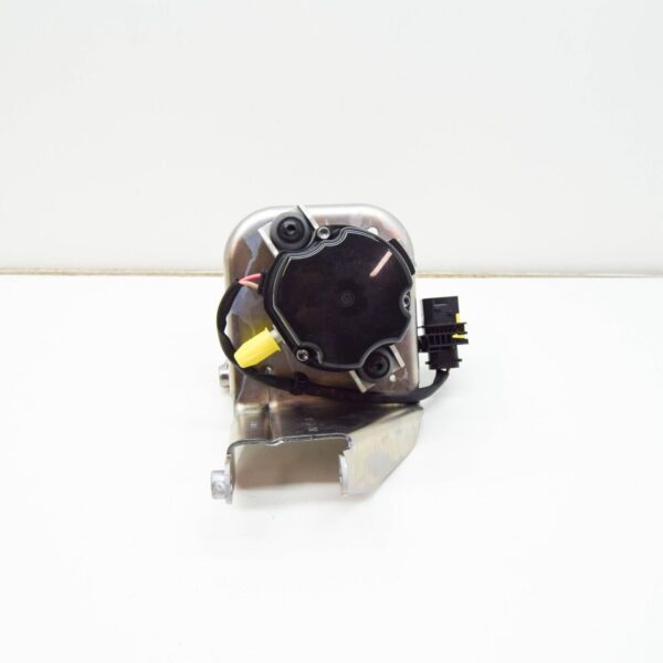 A0004306132 - NEW MERCEDES-BENZ C W205 VACUUM PUMP A0004306132 2013 ORIGINAL