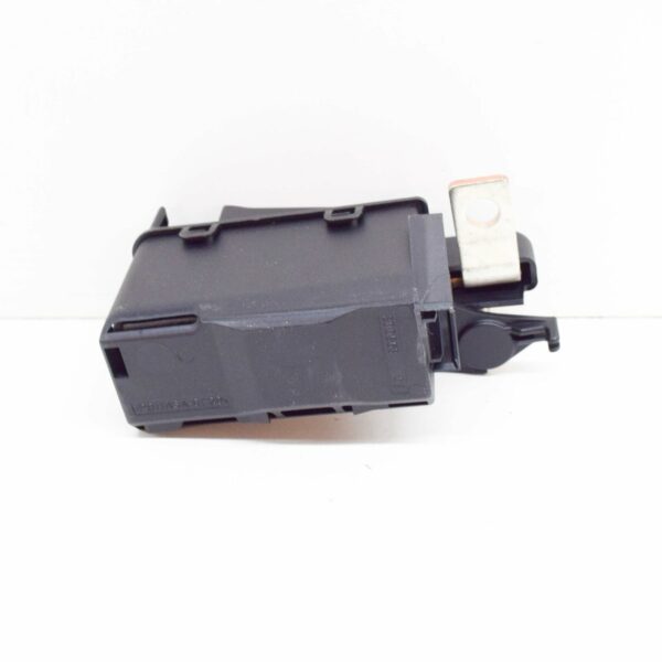 A0009820123 - NEW MERCEDES-BENZ GLE W166 FRONT RIGHT FOOTWELL RELAY A0009820123 2016 10892345