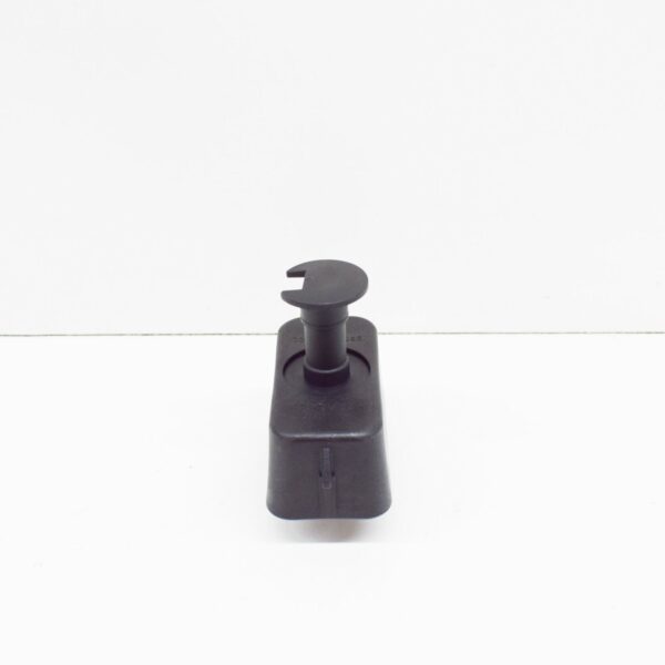 A0029973286 - NEW MERCEDES-BENZ E W210 SIDE MEMBER BOTTOM JACK LIFT PLUG A0029973286 ORIGINAL