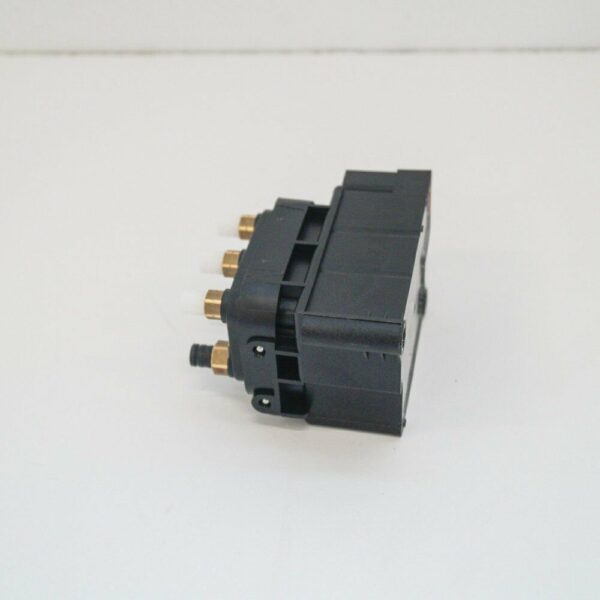 A0993200058 - NEW MERCEDES BENZ S CLASS W222 VALVE BLOCK A0993200058