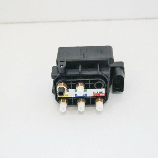 A0993200058 - NEW MERCEDES BENZ S CLASS W222 VALVE BLOCK A0993200058