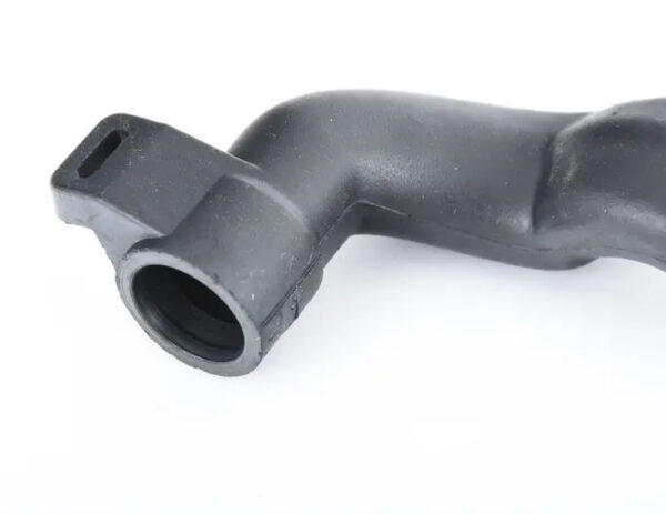 A1370180182 - NEW MB CL C215 CYLINDER HEAD TO HEAT EXCHANGER HOSE A1370180182 ORIGINAL