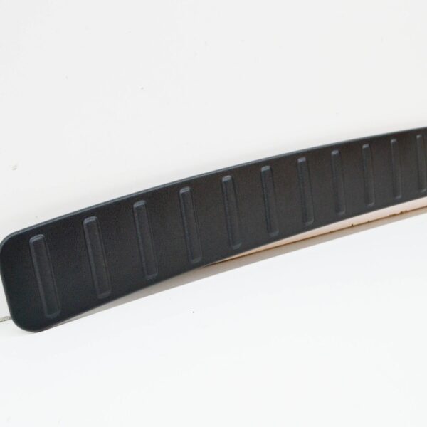 A1648840090 - NEW MERCEDES-BENZ GL X164 REAR BUMPER STEP PAD A1648840090