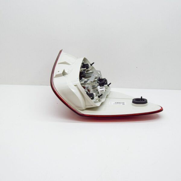 A1649061000 - NEW MERCEDES-BENZ ML W164 REAR RIGHT TAILLIGHT A1649061000 ORIGINAL