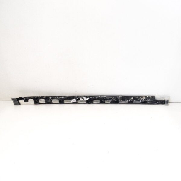 A1666980527 - MERCEDES-BENZ GLS Right Side Plastic Sill Bracket X166 A1666980527 ORIGINAL