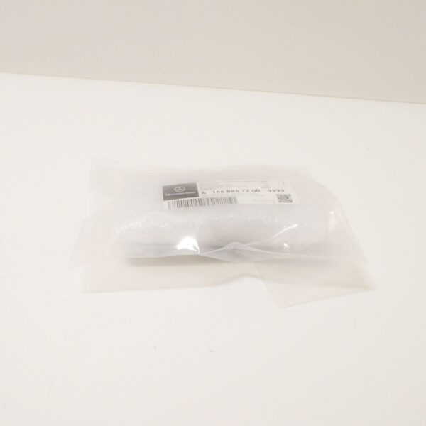 A16688572009999 - NEW MB GLS X166 AMG FRONT BUMPER RIGHT COVER CAP A16688572009999 ORIGINAL