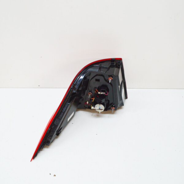 A1669063201 - NEW MERCEDES-BENZ GLE W166 REAR RIGHT TAILLIGHT A1669063201