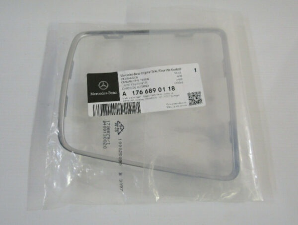A1766890118 - MERCEDES-BENZ GLA X156 A/C Operating Unit Trim Frame A1766890118 ORIGINAL