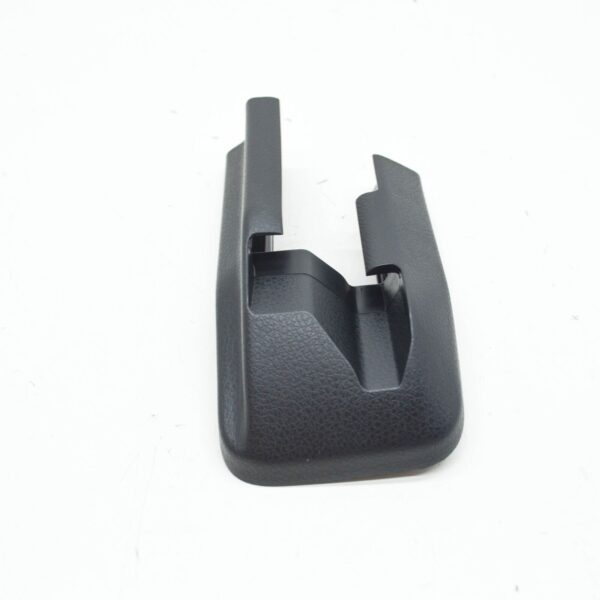 A17691902009H68 - NEW MB GLA X156 FRONT RIGHT SEAT OUTER RAIL COVER A17691902009H68 ORIGINAL