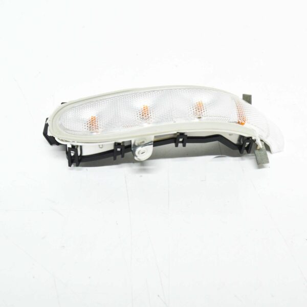 A2038201021 - NEW MERCEDES BENZ C W203 RIGHT MIRROR TURN SIGNAL A2038201021 ORIGINAL