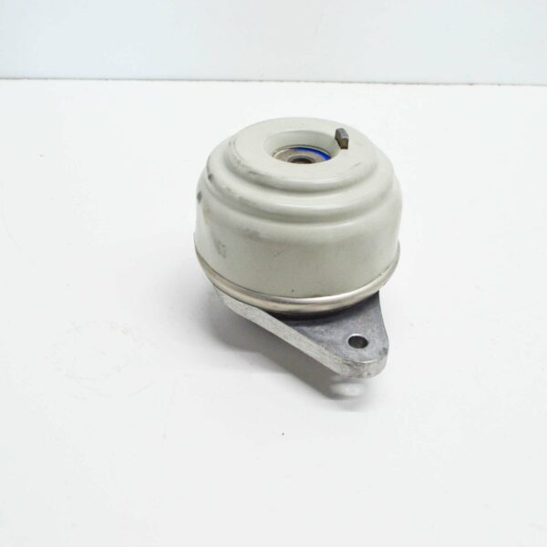 A204240151764 - NEW MERCEDES-BENZ C-CLASS W204 FRONT ENGINE MOUNT A204240151764 ORIGINAL
