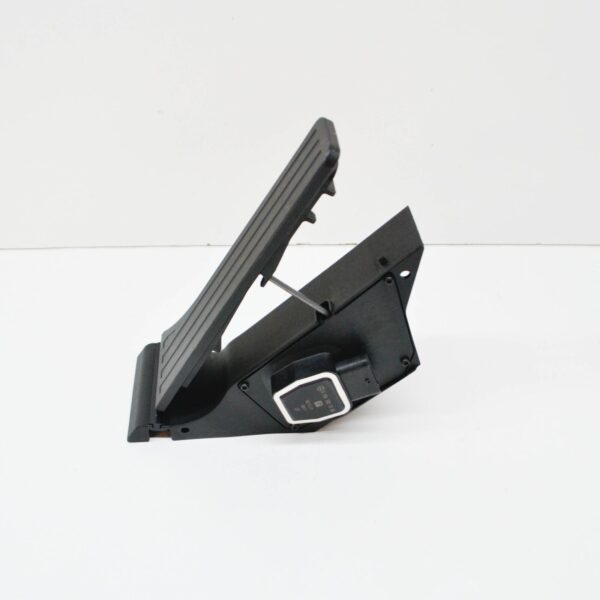 A2043001000 - NEW MERCEDES-BENZ GLK X204 ACCELERATOR PEDAL A2043001000 ORIGINAL