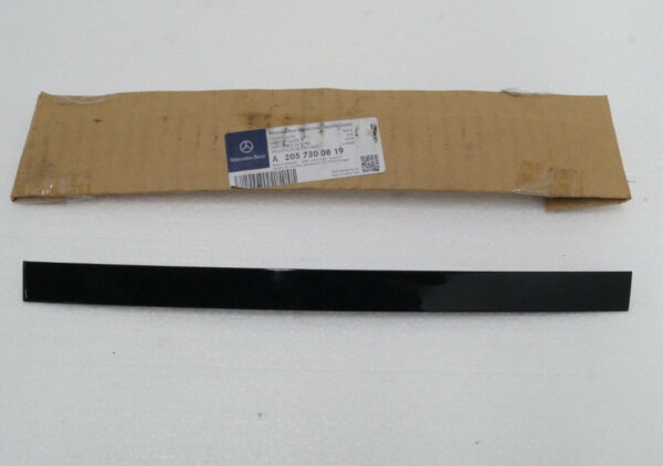 A2057300819 - MERCEDES-BENZ C W205 Rear Right Door Window Divider A2057300819 ORIGINAL