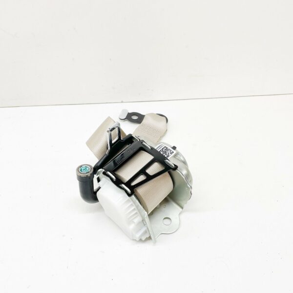 A20586005858R93 - NEW MERCEDES-BENZ C W205 REAR LEFT SEAT BELT A20586005858R93 ORIGINAL