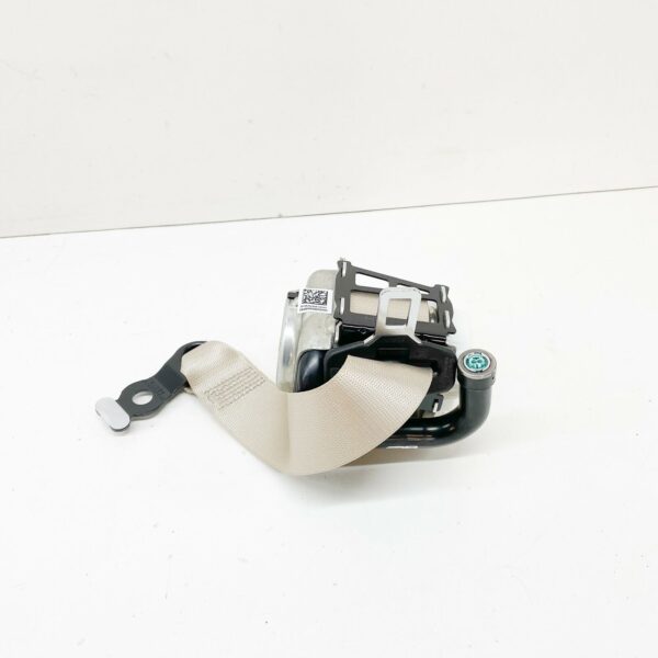A20586005858R93 - NEW MERCEDES-BENZ C W205 REAR LEFT SEAT BELT A20586005858R93 ORIGINAL