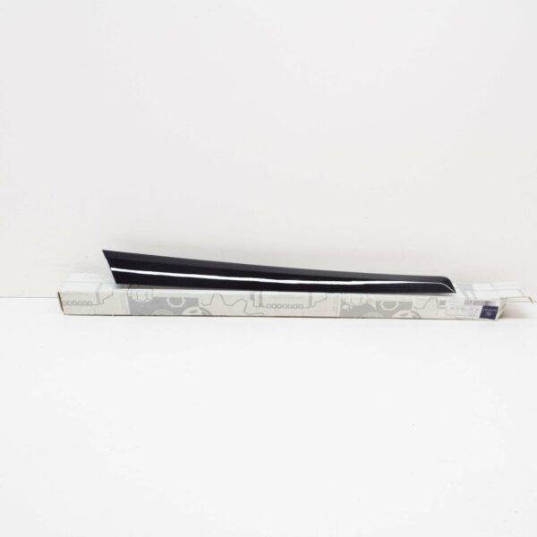 A20772023222A04 - NEW MERCEDES-BENZ E C207 FRONT LEFT DOOR MOULDING A20772023222A04 ORIGINAL