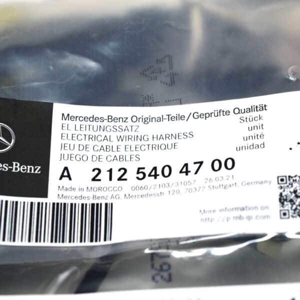A2125404700 - NEW MERCEDES-BENZ E-CLASS W212 FRONT PARKING SENSORS CABLE HARNESS A2125404700