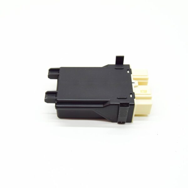 A222900822180 - NEW MERCEDES-BENZ E W213 REAR SEAT CONTROL UNIT A222900822180 ORIGINAL