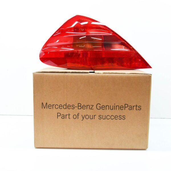 A2308200164 - NEW MERCEDES-BENZ SL R230 REAR LEFT TAILLIGHT A2308200164