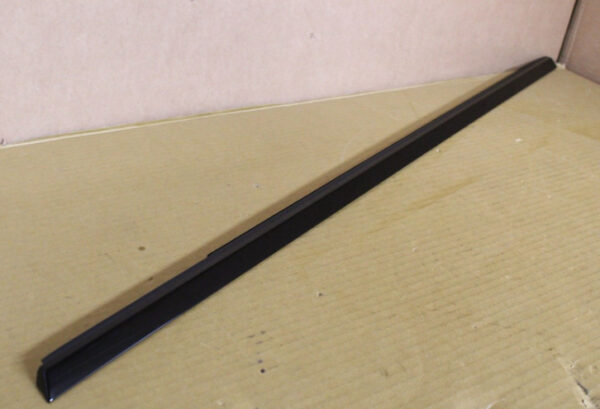 A2467350482 - NEW MERCEDES-BENZ B W246 REAR RIGHT DOOR WINDOW TRIM STRIP A2467350482 ORIGINAL