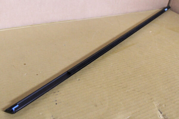 A2467350482 - NEW MERCEDES-BENZ B W246 REAR RIGHT DOOR WINDOW TRIM STRIP A2467350482 ORIGINAL